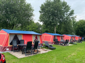 Bungalowtent vakantiepark de Bergen Wanroij